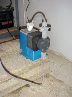 dosingpump2.jpg, 06/02/2001, 17 kB
