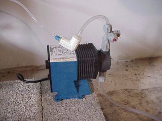 pump-side.jpg, 06/02/2001, 17 kB