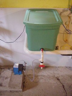 tubclosed.jpg, 06/02/2001, 14 kB